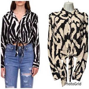 Stylish Black and White Women's Top